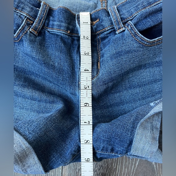 Old Navy Cuffed Semi-fitted Jean Denim Shorts women’s 2 - Picture 9 of 10